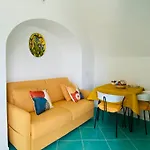 Antico Borgo Bed & Breakfast 4*