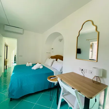 Antico Borgo B&B 4*