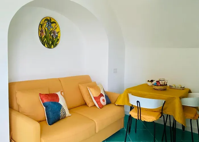 Antico Borgo ベッド・アンド・ブレックファスト 4*