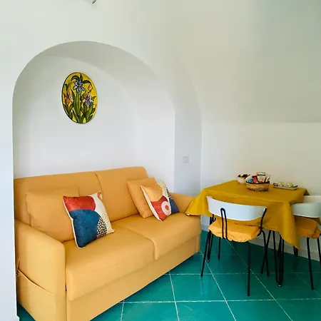 Antico Borgo Bed & Breakfast 3*