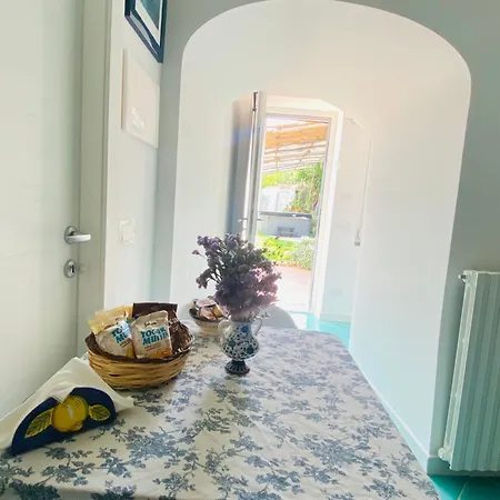 Bed & Breakfast Antico Borgo 3*