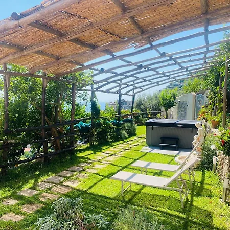 Frühstückspension Antico Borgo 3*