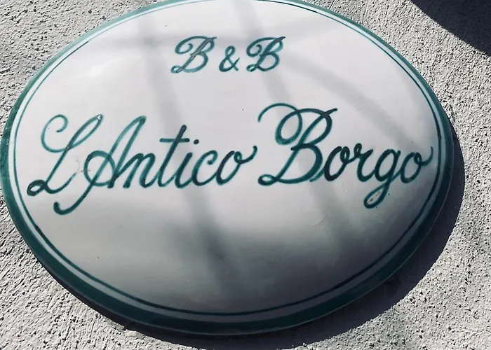 Bed & Breakfast Antico Borgo 4*
